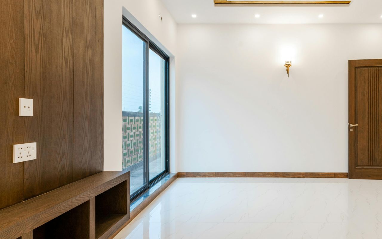 Benefits of commercial double doors in office environments
